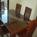 Kursi Makan Minimalis Balero