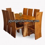 Set Meja Makan Trembesi